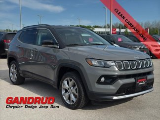 Used 2022 Jeep Compass Limited image 1