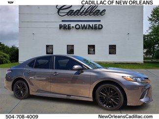 Used 2020 Toyota Camry SE image 1