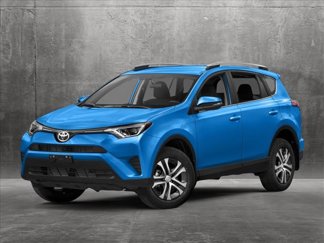 Used 2018 Toyota RAV4 LE image 1