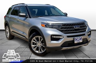 Used 2022 Ford Explorer XLT image 1