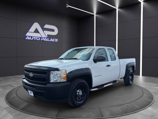 Used 2011 Chevrolet Silverado 1500 W/T image 1