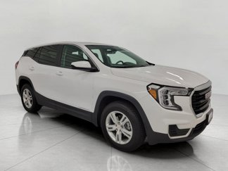 Used 2024 GMC Terrain SLE image 1