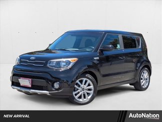 Used 2019 Kia Soul + image 1