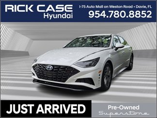 Used 2023 Hyundai Sonata SEL w/ Preferred Accessory Package image 1