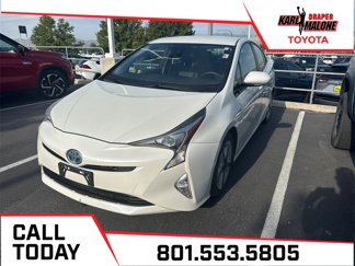 Used 2017 Toyota Prius Three Touring image 1