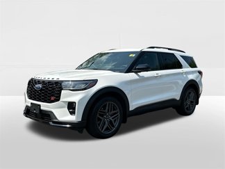 Used 2025 Ford Explorer ST image 1