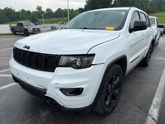Used 2019 Jeep Grand Cherokee Laredo image 1