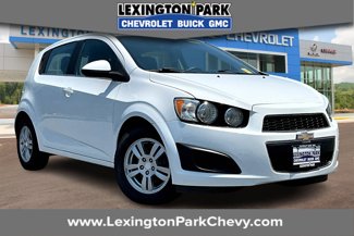 Used 2016 Chevrolet Sonic LT image 1
