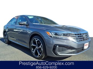 Certified 2021 Volkswagen Passat 2.0T R-Line image 1