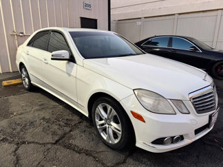 Used 2010 Mercedes-Benz E 350 4MATIC Sedan image 1