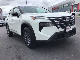 Used 2024 Nissan Rogue S image 1