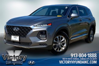Used 2019 Hyundai Santa Fe SE image 1