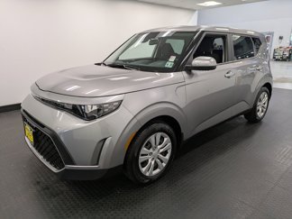 Used 2023 Kia Soul LX image 1