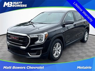 Used 2024 GMC Terrain SLE image 1