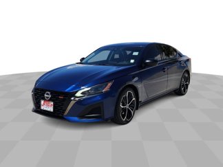Used 2023 Nissan Altima 2.5 SR image 1