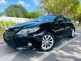 Used 2013 Lexus ES 300h image 1