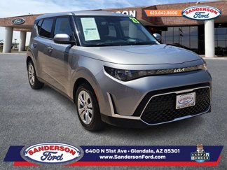 Used 2023 Kia Soul LX image 1