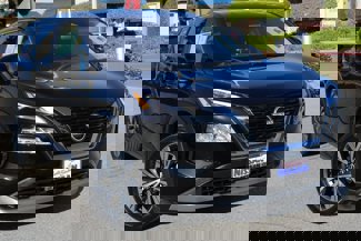 Used 2023 Nissan Rogue SV image 1