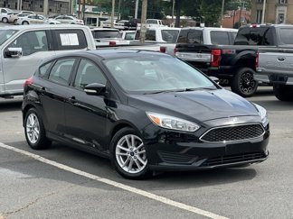 Used 2017 Ford Focus SE image 1