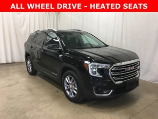 Used 2024 GMC Terrain SLT w/ Infotainment Package II image 1