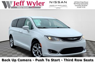 Used 2018 Chrysler Pacifica Touring Plus w/ Tire & Wheel Group image 1