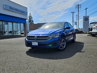 Used 2024 Volkswagen Jetta SE image 1
