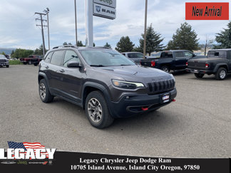 Used 2020 Jeep Cherokee Trailhawk image 1