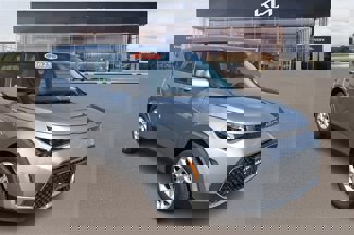 New 2025 Kia Soul LX image 1