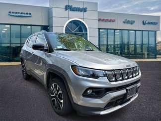 Used 2022 Jeep Compass Limited image 1