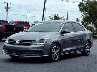 Used 2017 Volkswagen Jetta SE image 1
