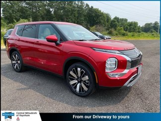 New 2025 Mitsubishi Outlander AWD image 1
