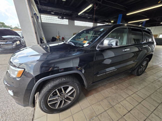 Used 2020 Jeep Grand Cherokee Limited w/ Luxury Group II image 1