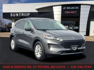 Used 2022 Ford Escape SE w/ Cold Weather Package image 1
