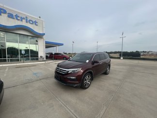 Used 2018 Honda Pilot Touring image 1