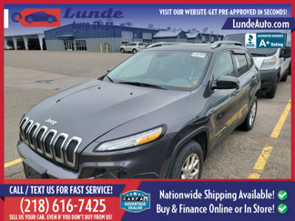 Used 2016 Jeep Cherokee Latitude w/ Comfort/Convenience Group image 1