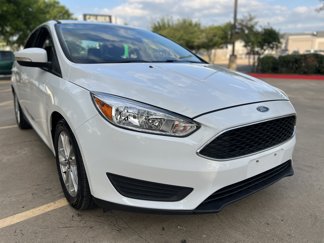 Used 2016 Ford Focus SE image 1