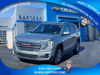 Used 2023 GMC Terrain SLT image 1