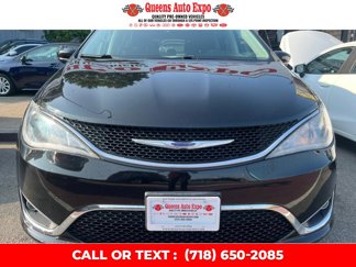 Used 2019 Chrysler Pacifica Touring-L image 1
