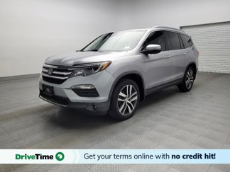 Used 2017 Honda Pilot Touring image 1