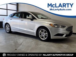 Used 2018 Ford Fusion S image 1