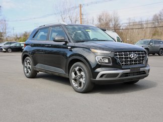 Used 2025 Hyundai Venue SEL image 1