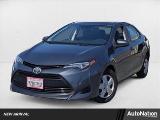 Used 2017 Toyota Corolla LE image 1