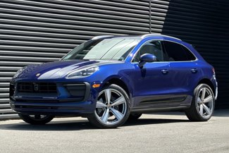 Used 2025 Porsche Macan image 1