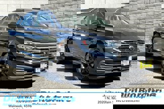 Used 2022 Volkswagen Jetta SE w/ Panoramic Sunroof Package image 1
