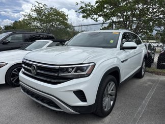 Used 2022 Volkswagen Atlas Cross Sport SE image 1