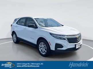 Used 2023 Chevrolet Equinox LS image 1