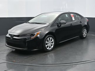 Used 2025 Toyota Corolla LE image 1