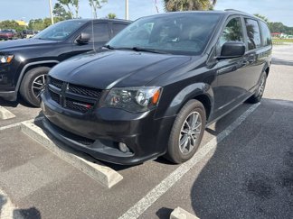 Used 2019 Dodge Grand Caravan GT image 1