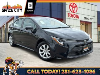 Used 2023 Toyota Corolla LE image 1