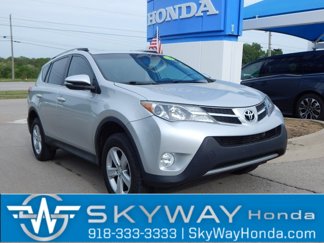 Used 2013 Toyota RAV4 XLE image 1
